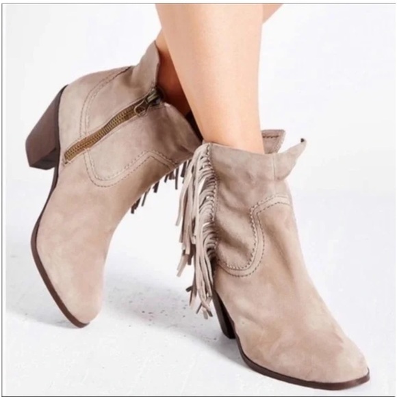 Sam Edelman - Picture 1 of 7